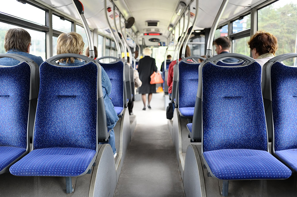 Rilascio gratuito di tessere AST a favore di anziani per il servizio di trasporto extraurbano anno 2027